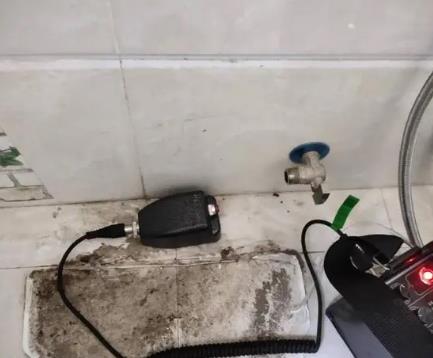 渭南屋顶漏水维修公司分享下卫生间漏水的危害及解决方法